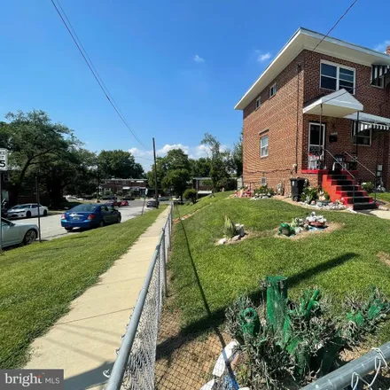 Image 2 - 5219 Deal Drive, Oxon Hill, MD 20745, USA - Townhouse for sale