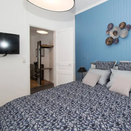 Rent this 1 bed apartment on 51200 Épernay