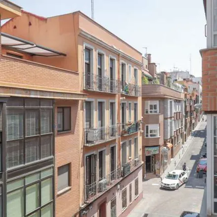 Image 5 - Calle de Palencia, 24, 29039 Madrid, Spain - Apartment for rent