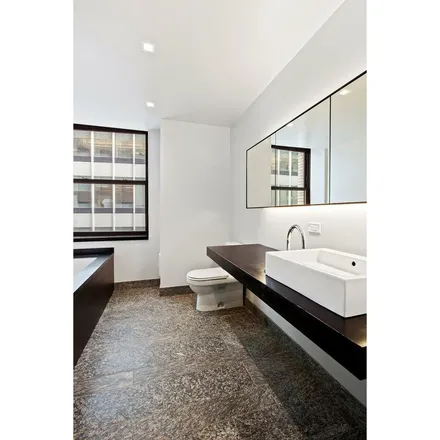 Image 9 - 20 Pine Street, New York, NY 10005, USA - Apartment for rent