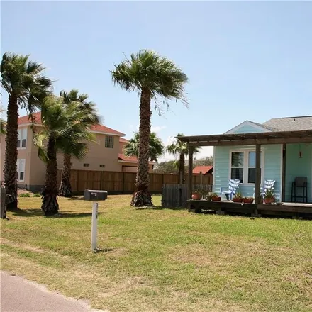 Image 4 - 3716 Shore Drive, Corpus Christi, TX 78418, USA - House for sale
