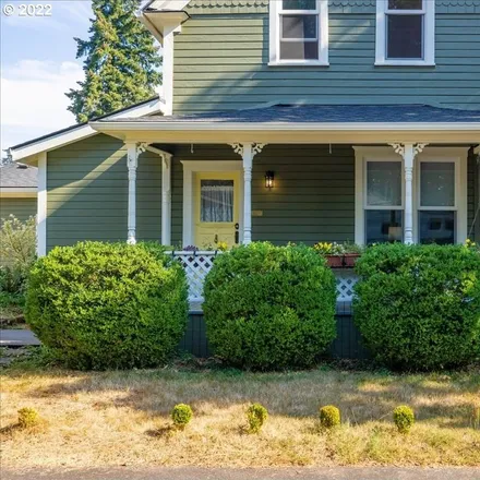 Image 2 - 4200 Southeast Hull Avenue, Portland, OR 97267, USA - House for sale