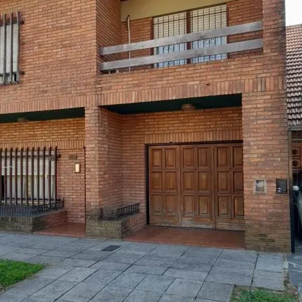 Rent this 3 bed house on Marcos Grigera 1679 in Partido de Lomas de Zamora, 1828 Banfield