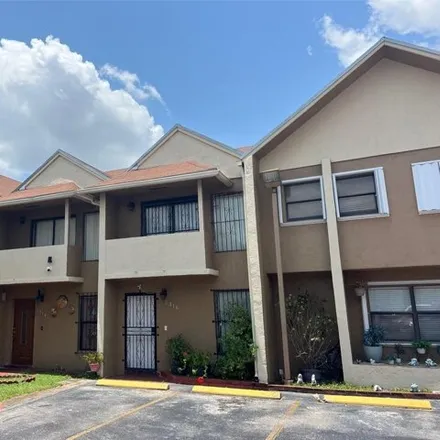 Image 4 - 5334 West 26th Avenue, Hialeah, FL 33016, USA - Townhouse for sale