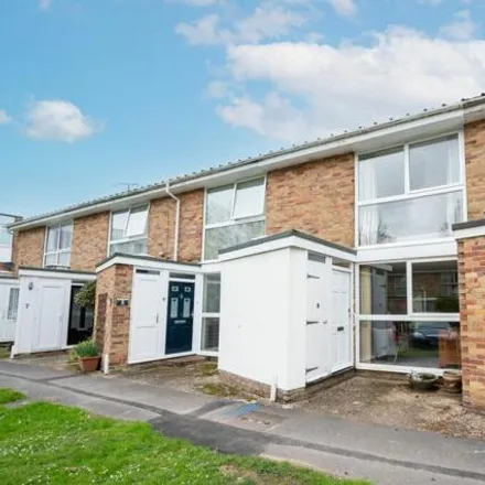Buy this 3 bed townhouse on Mortuary in Parkfield, Horsham