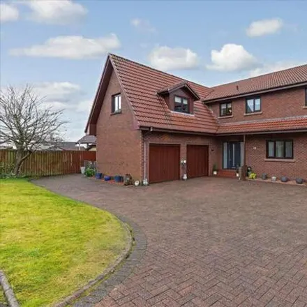 Buy this 5 bed house on Wood Aven Drive in Nerston Mains, East Kilbride