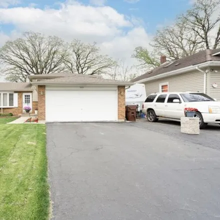 Image 3 - 16037 Forest Avenue, Oak Forest, IL 60452, USA - House for sale