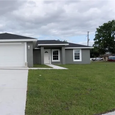 Buy this 3 bed house on 983 Strathmore Place in Polk County, FL 33853