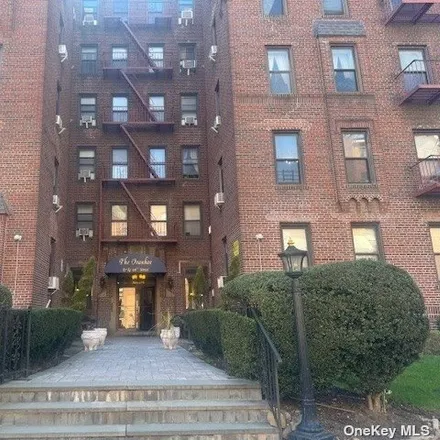 Buy this studio apartment on 83-84 116th Street in New York, NY 11418