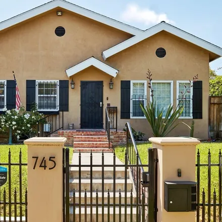 Rent this 5 bed house on Puzzle Zoo in North Sierra Bonita Avenue, Los Angeles