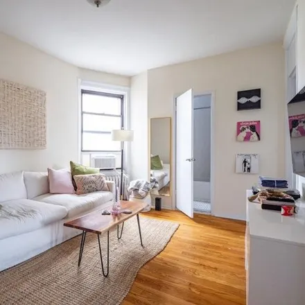 Rent this 2 bed house on 115 West Washington Place in New York, NY 10014
