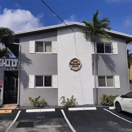 Buy this 1 bed condo on 698 Northeast 27th Street in Wilton Manors, FL 33334
