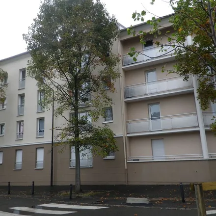Rent this 3 bed apartment on 1 Rue de Berne in 93200 Saint-Denis, France