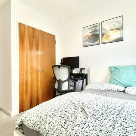Image 7 - 38 Kenavon Drive, Reading, RG1 3DH, United Kingdom - Apartment for rent