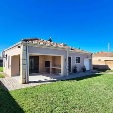 Image 2 - 52 Eighth Avenue, Buffalo City Ward 27, Gonubie, South Africa - Apartment for rent