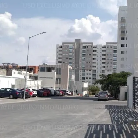 Rent this 2 bed apartment on Calle Eutimio Pinzón in Lomas de Independencia, 44240 Guadalajara