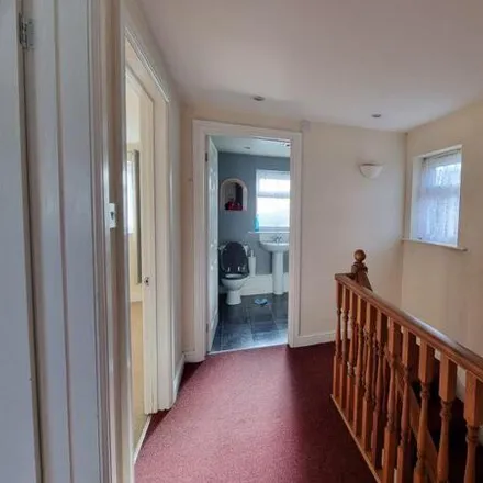 Image 3 - 14 Chavenage, Warmley, BS15 4LA, United Kingdom - House for rent