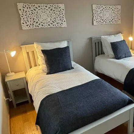 Rent this 5 bed house on 24610 Villefranche-de-Lonchat