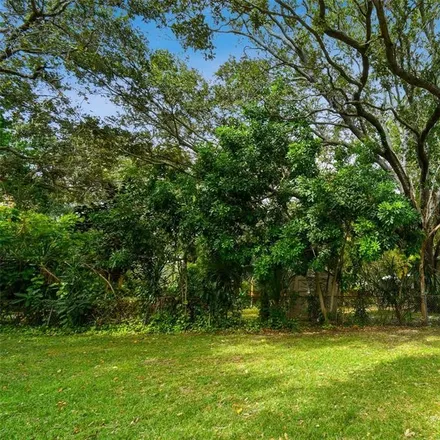 Image 4 - 8100 Country Club Road North, The Jungle, Saint Petersburg, FL 33710, USA - House for sale