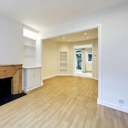 Rent this 3 bed house on 43 Campden Street in London, W8 7EL