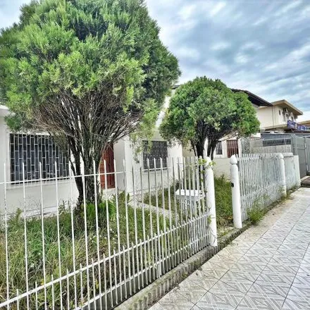 Buy this 5 bed house on Rua João Gualberto de Oliveira in Forquilhinha, São José - SC