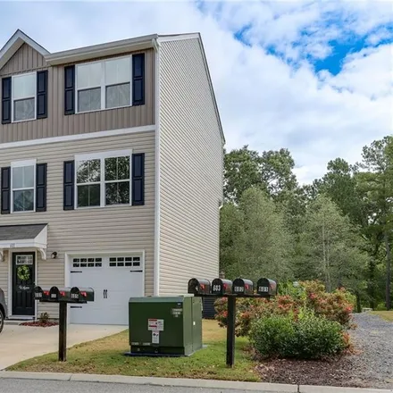 Image 1 - 601 Lakeview Cove, Smithfield, VA 23430, USA - Townhouse for sale