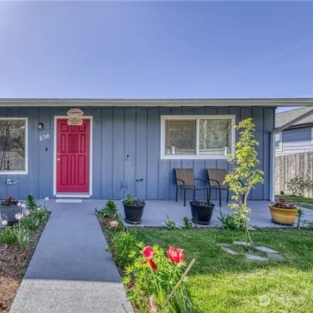 Buy this 3 bed house on 8356 South Yakima Avenue in Tacoma, WA 98408