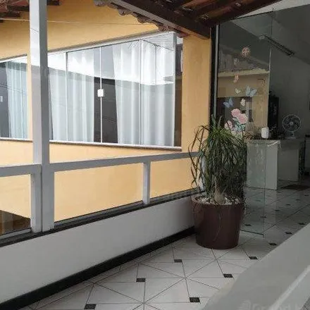 Buy this 5 bed apartment on Rua Aliança in Aeroporto, Guarapari - ES