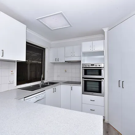 Image 5 - Mollisons Hill, Hampton Park VIC 3976, Australia - Apartment for rent