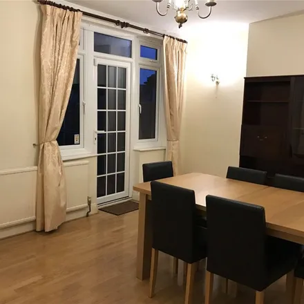 Rent this 4 bed apartment on 51 Princes Gardens in London, W3 0LP