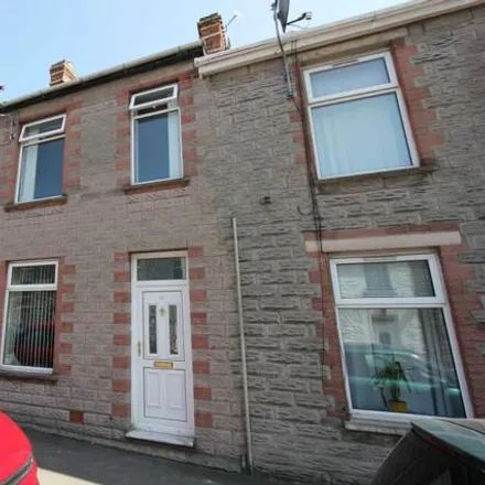 Buy this 4 bed townhouse on Evans Street in Barry, CF62 8DU