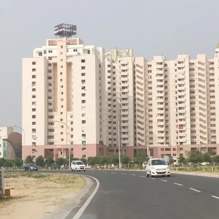 Image 5 - , Noida, Uttar Pradesh, N/a - Apartment for rent