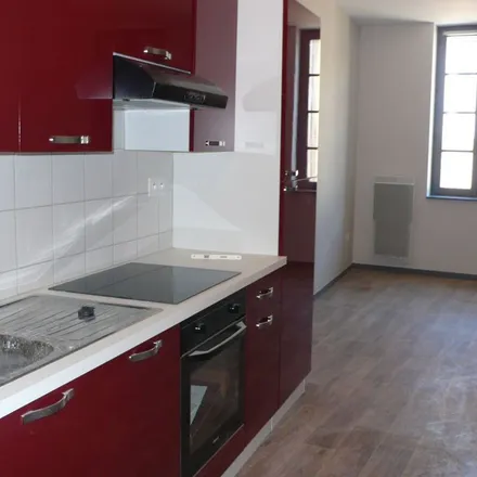 Rent this 2 bed apartment on 1 Place de la Mairie in 82800 Nègrepelisse, France