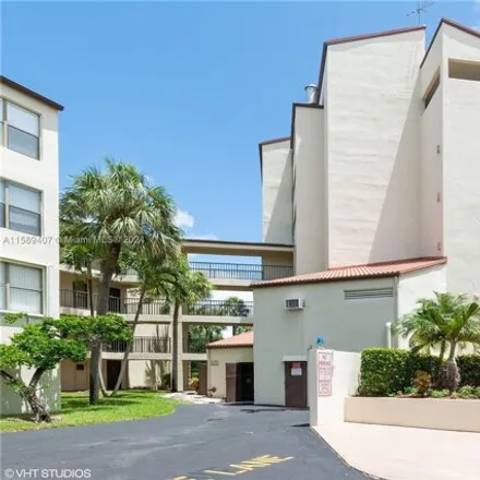 Buy this 1 bed condo on unnamed road in Pompano Beach, FL 33069
