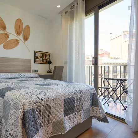 Rent this 2 bed apartment on Carrer Sant Pau in 12, 08001 Barcelona