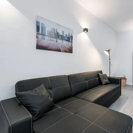 Rent this 3 bed apartment on 4100-175 Distrito de Leiria