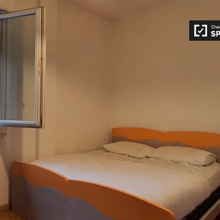 Rent this 3 bed room on Comune di Trento in Via Pietro Andrea Mattioli, 38100 Trento TN