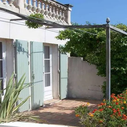 Rent this 5 bed apartment on 8 a Traverse d'Alger in 83120 Sainte-Maxime, France