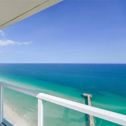 Image 3 - La Perla Ocean Residences, 16699 Collins Avenue, Sunny Isles Beach, FL 33160, USA - Condo for sale
