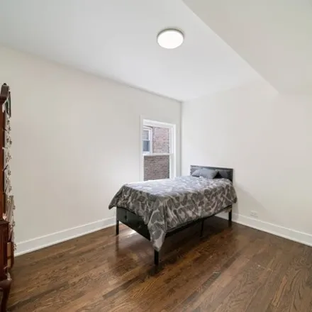 Image 9 - 6522 South Francisco Avenue, Chicago, IL 60629, USA - House for sale