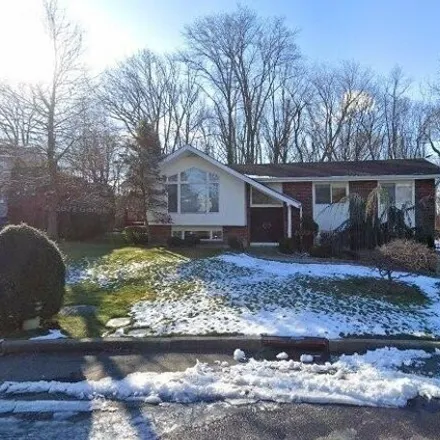 Image 1 - 76 Gail Drive, Isle of San Souci, City of New Rochelle, NY 10805, USA - House for rent