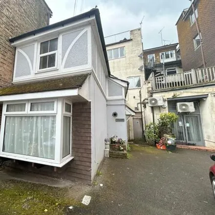 Buy this 2 bed house on 30 Eversley Road in Bexhill-on-Sea, TN40 1HN