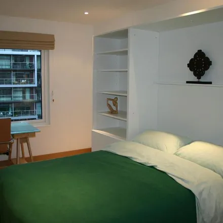 Rent this 2 bed apartment on Oswald Building in 374 Queenstown Road, London