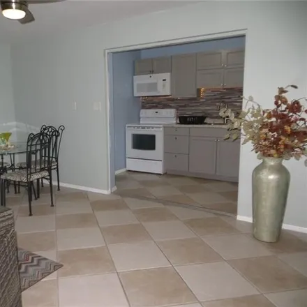Image 3 - 1370 Summerlin Drive, Clearwater, FL 33764, USA - Apartment for rent