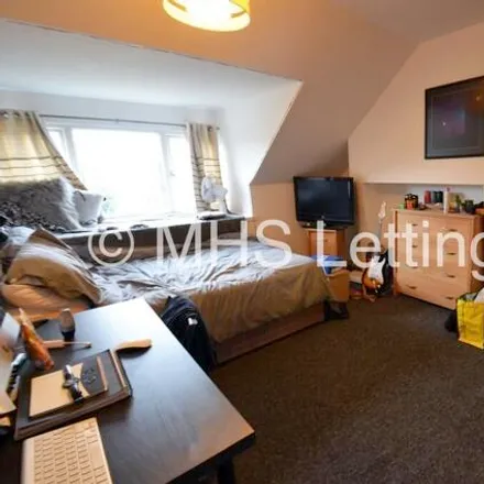 Image 7 - Maple Chase, Leeds, LS6 1FP, United Kingdom - Townhouse for rent