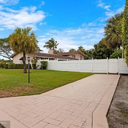Image 4 - 2599 Northeast 25th Street, Coral Ridge, Fort Lauderdale, FL 33305, USA - House for sale