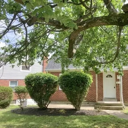 Buy this 3 bed house on 30 Terrace Ave in Highland Heights, Kentucky