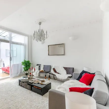 Rent this 1 bed apartment on Ennismore Gardens in London, SW7 1QW