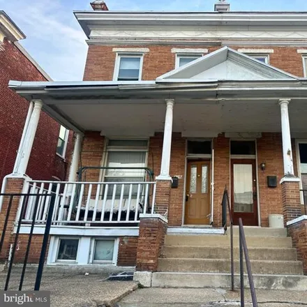 Image 2 - 916 Gorsuch Avenue, Baltimore, MD 21218, USA - Duplex for sale