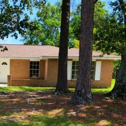 Rent this 3 bed house on 621 Cypress Drive in D'Iberville, Harrison County